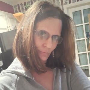 Meet your Posher, Jenn